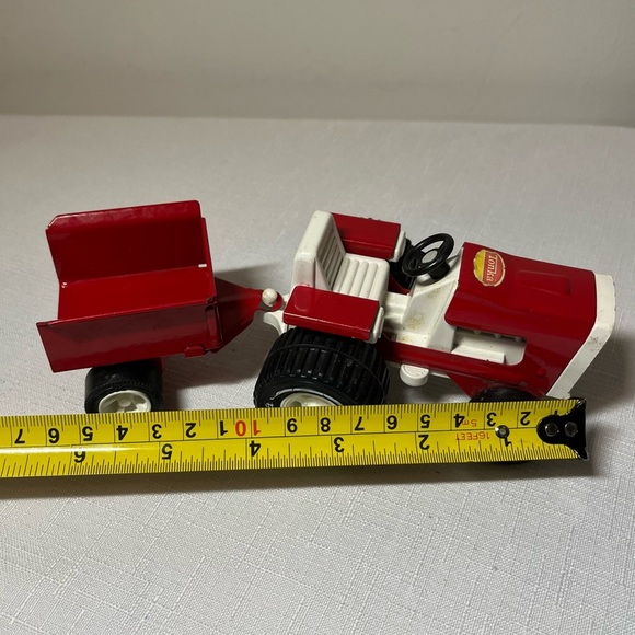 Vintage 70’s Tonka Steel Classics Farm Tractor with a detachable trailer - Picture 3 of 4